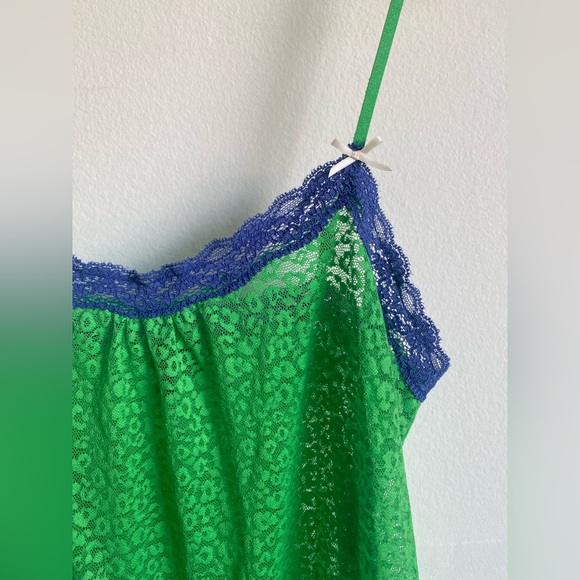 Perfect condition vintage lace once piece - Picture 2 of 8